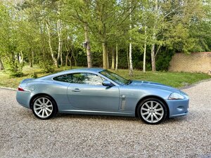 Jaguar XK 4.2 V8 Coupe AUTO 3dr