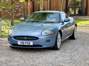 Jaguar XK 4.2 V8 Coupe AUTO 3dr