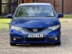 Honda 1.8 Civic I-Vtec ES Hatchback