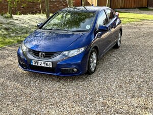 Honda 1.8 Civic I-Vtec ES Hatchback