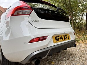 Volvo V40 1.6 R-design D2 Hatchback