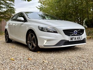 Volvo V40 1.6 R-design D2 Hatchback