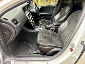 Volvo V40 1.6 R-design D2 Hatchback