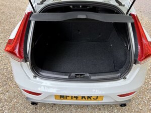 Volvo V40 1.6 R-design D2 Hatchback