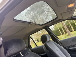 Ford Fiesta 1.6 Fiesta GHIA 5dr