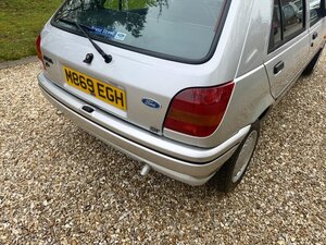 Ford Fiesta 1.6 Fiesta GHIA 5dr