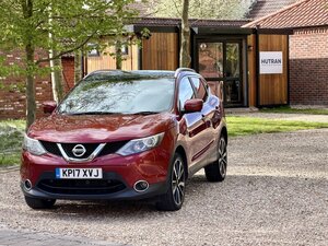 Nissan Qashqai 1.6 Xtronic Tekna DCI Automatic 5dr