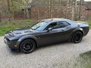 Dodge Challenger R/T   Scat Pack Widebody 6.4 V8