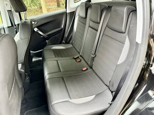 Peugeot 2008 1.6 2008 Allure Blue Hdi  5dr