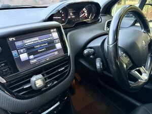 Peugeot 2008 1.6 2008 Allure Blue Hdi  5dr