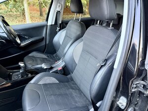 Peugeot 2008 1.6 2008 Allure Blue Hdi  5dr