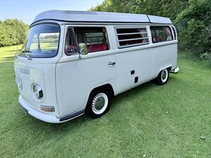Volkswagen T2 Campervan LHD Pop Up Roof