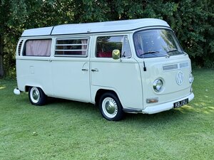 Volkswagen T2 Campervan LHD Pop Up Roof