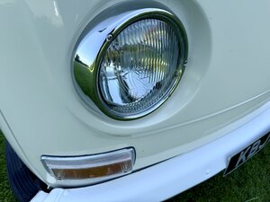 Volkswagen T2 Campervan LHD Pop Up Roof