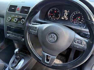 Volkswagen Touran 1.6 Touran Se Tdi Semi-auto 5dr