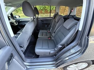 Volkswagen Touran 1.6 Touran Se Tdi Semi-auto 5dr