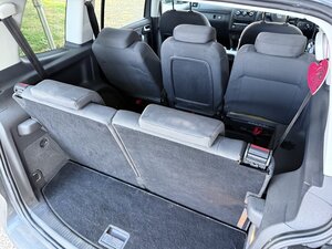 Volkswagen Touran 1.6 Touran Se Tdi Semi-auto 5dr