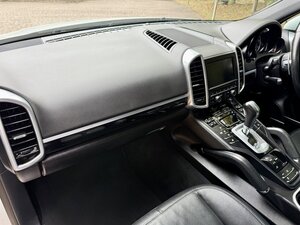 Porsche Cayenne 3.0 Cayenne V6 D Tiptronic S 5dr