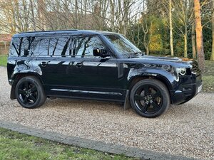 Land Rover Defender HSE Dynamic 2.0 PHEV 5dr