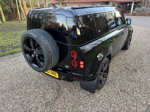 Land Rover Defender HSE Dynamic 2.0 PHEV 5dr