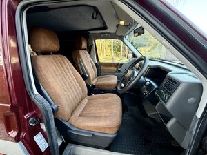 Volkswagen T4 Campervan 2.4D PopTop