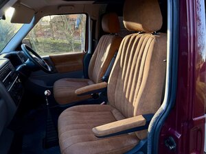 Volkswagen Caravelle 2.4 Caravelle SWB