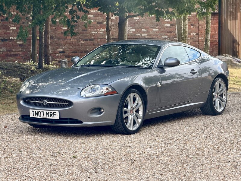 Jaguar XK 4.2 V8 COUPE AUTO 3dr