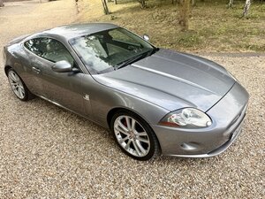 Jaguar XK 4.2 V8 COUPE AUTO 3dr