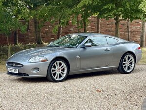 Jaguar XK 4.2 V8 COUPE AUTO 3dr