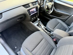 Skoda Octavia 1.0 Octavia SE TSI Semi-auto 5dr