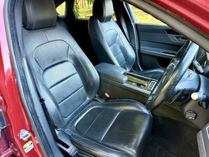 Jaguar XF 2.0 XF-R-Sport D AUTO (Cost OVER £37k NEW)