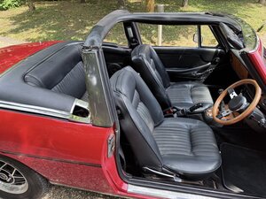Triumph Stag 3.0 V8 Convertible