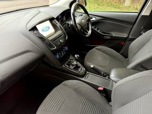 Ford Focus 1.0 Focus Titanium 5dr