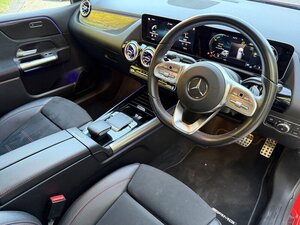 Mercedes-Benz B-Class 220 AMG LINE Premium 4matic AUTO 5dr