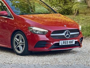 Mercedes-Benz B-Class 220 AMG LINE Premium 4matic AUTO 5dr