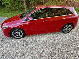 Mercedes-Benz B-Class 220 AMG LINE Premium 4matic AUTO 5dr