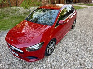 Mercedes-Benz B-Class 220 AMG LINE Premium 4matic AUTO 5dr