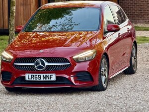 Mercedes-Benz B-Class 220 AMG LINE Premium 4matic AUTO 5dr