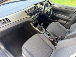 Volkswagen Polo 1.0 POLO SE EVO 5dr