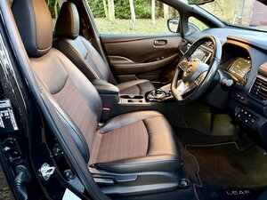 Nissan Leaf 150 LEAF N-connecta 40Kwh