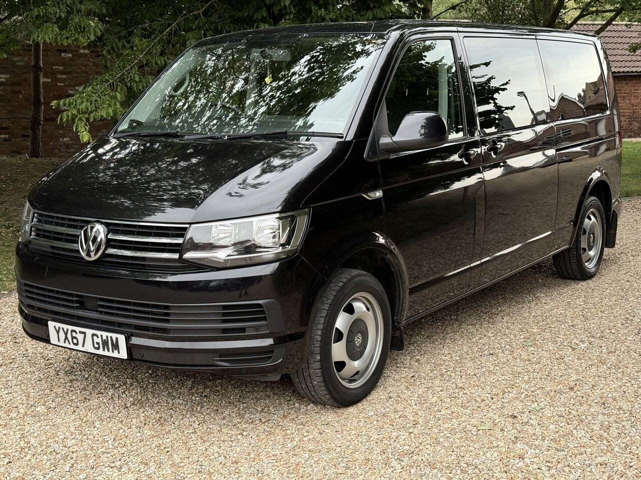 Volkswagen Transporter 8 Seater  Automatic