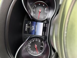 Volkswagen Transporter 8 Seater  Automatic