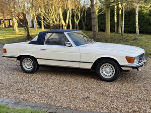 Mercedes-Benz SL350 V8 Convertible Auto