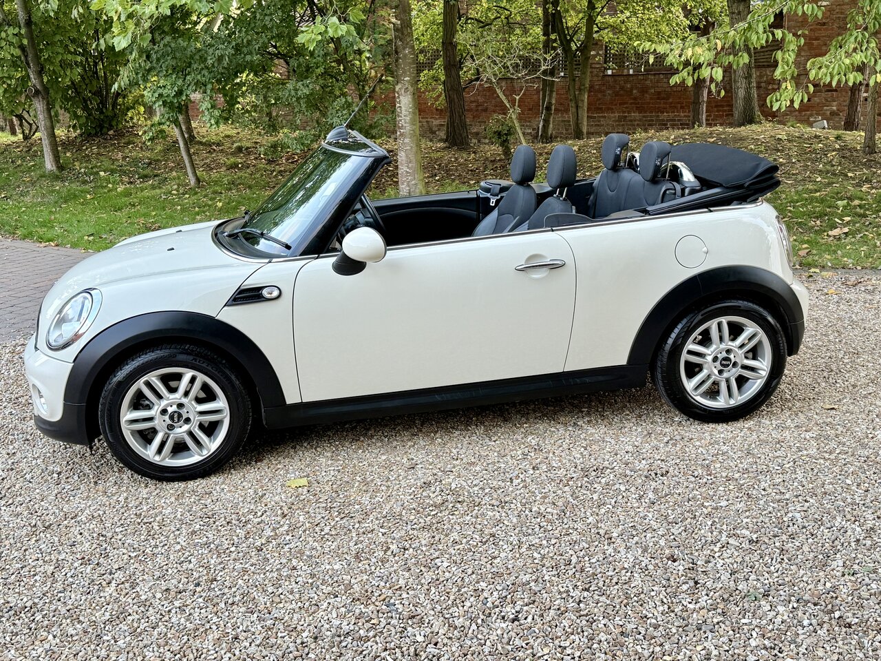 Mini Convertible 1.6 Cooper 2dr