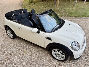 Mini Convertible 1.6 Cooper 2dr