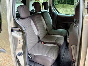 Peugeot Partner Tepee 1.6 HDi Partner Tepee Outdoor ATV