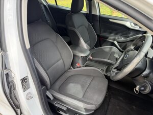 Ford Focus 1.0 Focus Zetec 5dr