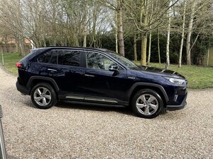 Toyota RAV4 Excel Hybrid 2.5 EV 4X2 CVT