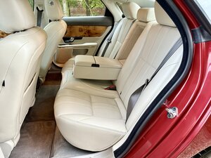 Jaguar XJ 3.0 XJ Premium Luxury V6 D AUTO 