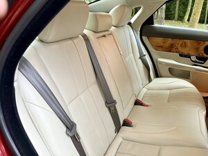 Jaguar XJ 3.0 XJ Premium Luxury V6 D AUTO 